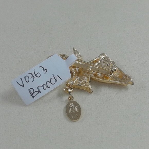 Vintage Gold-Tone Angel Brooch - Picture 4 of 4